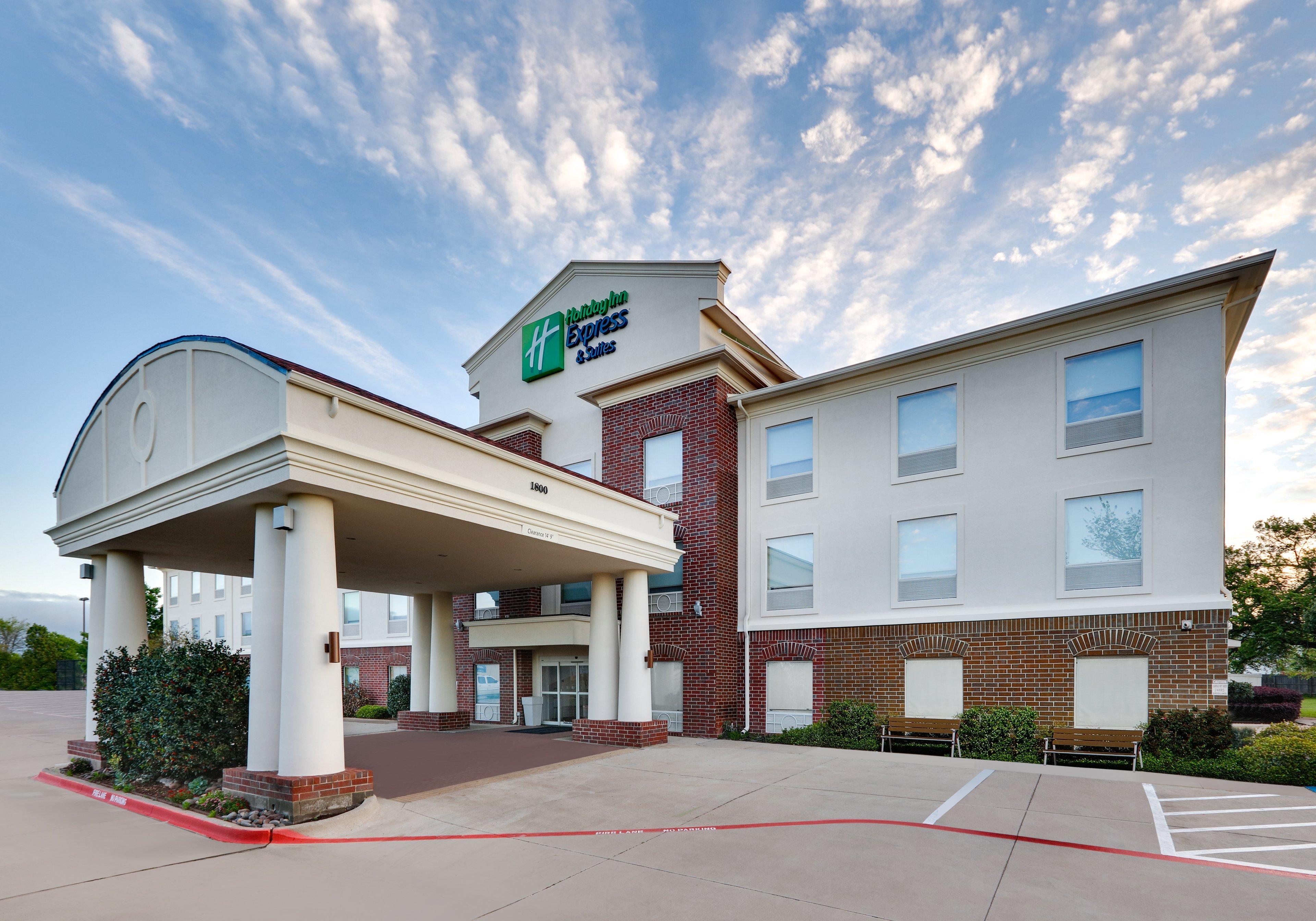 Holiday Inn Express Hotel & Suites Cleburne By Ihg Exteriér fotografie